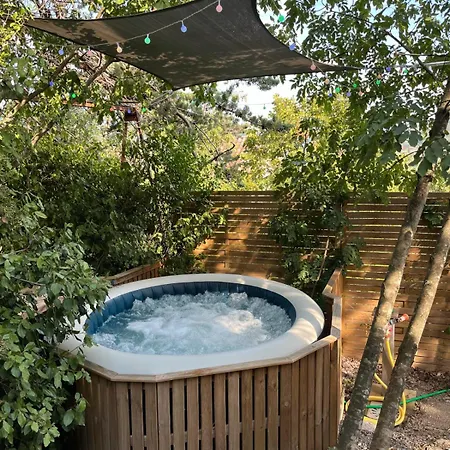 Luxury tent Les Lucioles Avec Jacuzzi Privatif *